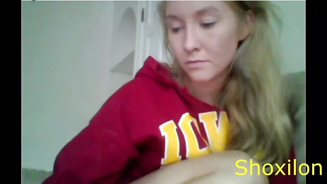 จอบสีดำบาง ดู คลิป วีดีโอ โป๊ Stacey Cash ทำให้หีดูไร้ค่าของเธอระยำ